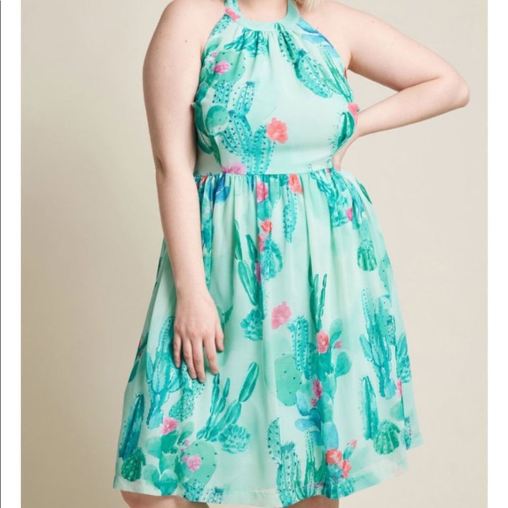 Modcloth Blogger The Better Cactus Halter Dress - image 5